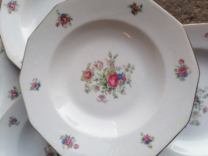 Limoges porcelain soup bowls (6) TablewareLimoges porcelain soup bowls (6) Tableware