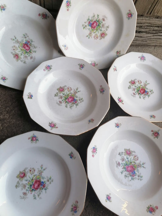 Limoges porcelain soup bowls (6) TablewareLimoges porcelain soup bowls (6) Tableware