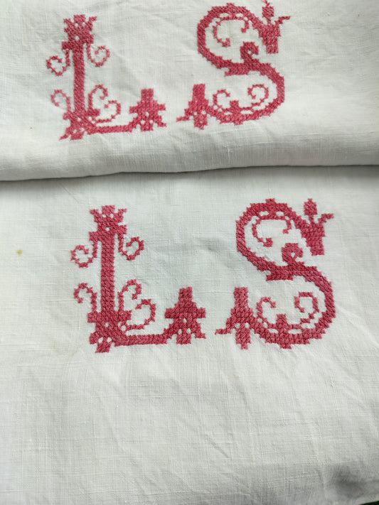 Damask Napkins pair hand embroidery Christmas